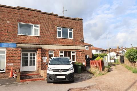 2 bedroom flat for sale, Peartree Lane, Bexhill-on-Sea, TN39