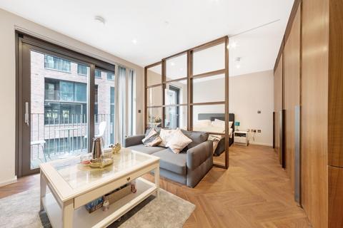 Studio to rent, Capital Building, Embassy Gardens, London, SW11