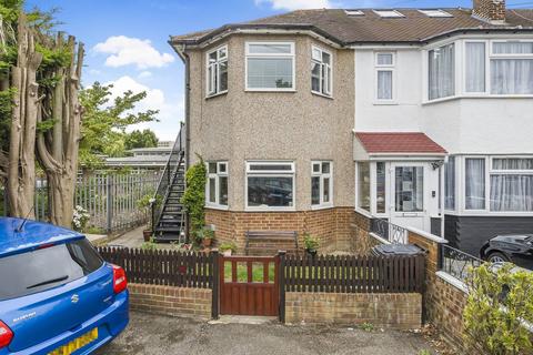 1 bedroom maisonette for sale, Roslyn Close, Mitcham, CR4