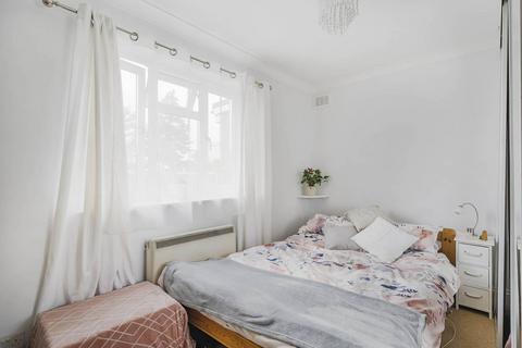 1 bedroom maisonette for sale, Roslyn Close, Mitcham, CR4