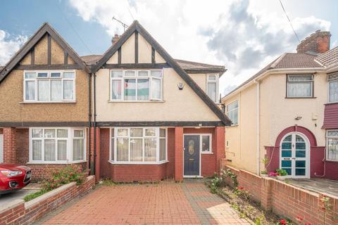 3 bedroom semi-detached house to rent, Lynton Avenue, Colindale, London, NW9