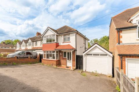 3 bedroom semi-detached house to rent, Sussex Road, Carshalton, SM5