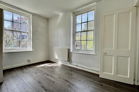 2 bedroom flat for sale, Frampton Street, St John's Wood, NW8