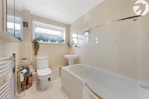 18 Leonard Avenue, Swanscombe, DA10 0EY
