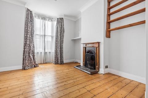 3 bedroom house to rent, Nigel Road London SE15