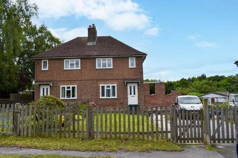 2 bedroom semi-detached house for sale, East End, Lymington, SO41