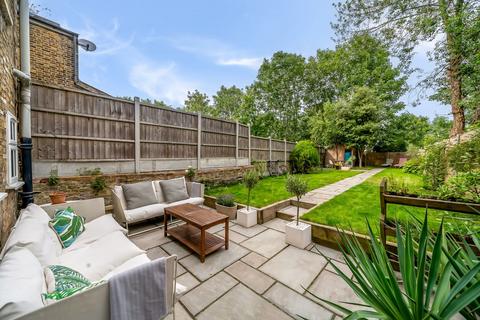 141a Courthill Road, London, SE13 6DR