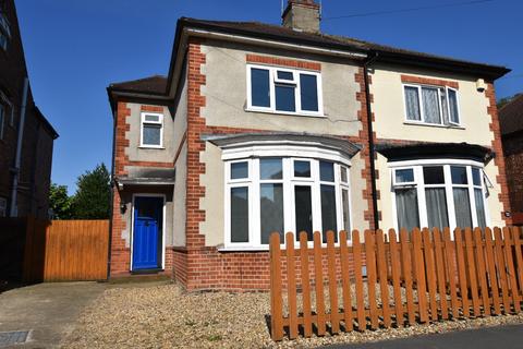 2 bedroom semi-detached house to rent, Peveril Road, New England, Peterborough, PE1