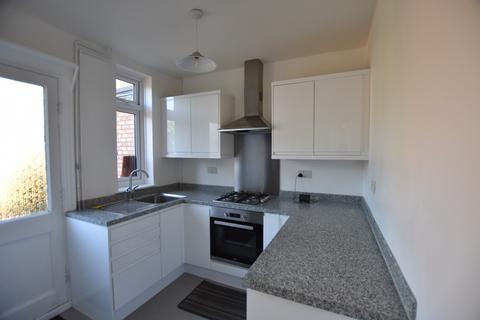 2 bedroom semi-detached house to rent, Peveril Road, New England, Peterborough, PE1