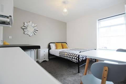 1 bedroom in a house share to rent, Waterloo Street, Burton upon Trent DE14
