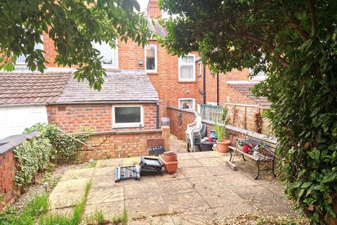 3 bedroom terraced house to rent, Cecil Road, Kingsthorpe, Northampton, NN2