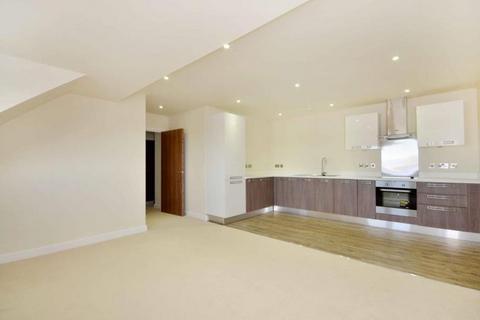 2 bedroom flat to rent, Walton-on-Thames, KT12