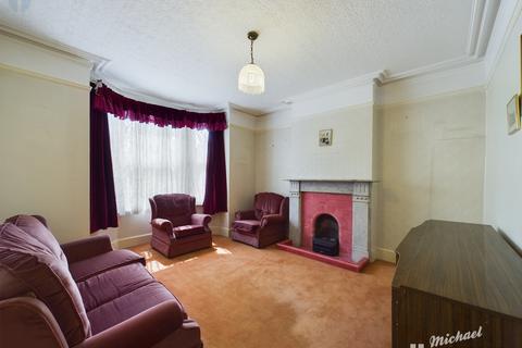 3 bedroom semi-detached house for sale, Bierton Road, Aylesbury, Buckinghamshire, HP20 1EJ