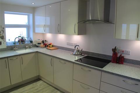 3 bedroom penthouse for sale, Drake Court, 47 Marine Parade West, Lee-On-The-Solent, Hampshire, PO13