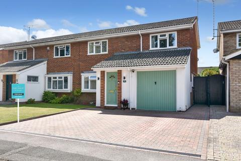 4 bedroom semi-detached house for sale, Bishopsteignton, Bishopsteignton Area, Shoeburyness, Essex, SS3