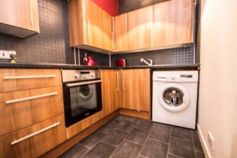2 bedroom flat to rent, Claremont Street, Aberdeen AB10