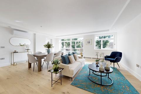 3 bedroom apartment for sale, Wymondham Court, St John's Wood Park, London, NW8