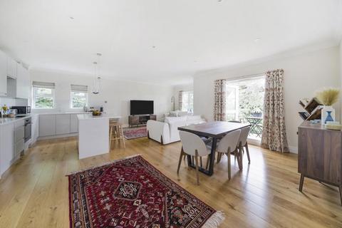 2 bedroom apartment to rent, 37 Woodlands Road, Surbiton KT6