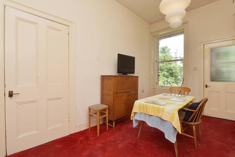 20/2 Darnell Road, Edinburgh, EH5 3PL