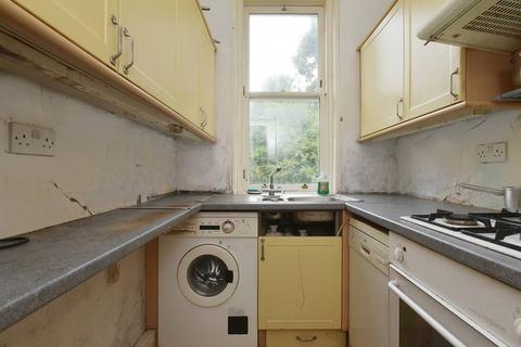 20/2 Darnell Road, Edinburgh, EH5 3PL