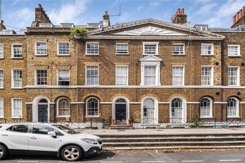 1 bedroom apartment to rent, Surrey Square, London, SE17