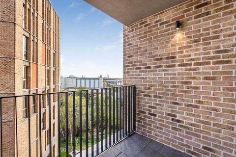 1 bedroom apartment for sale, One Bedroom apartment at Middle Yard, Dudden Hill Lane NW10