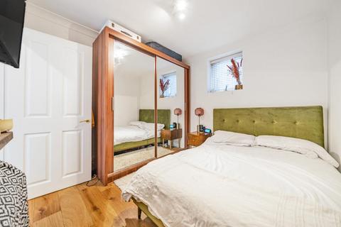 2 bedroom flat for sale, Worple Road, Wimbledon