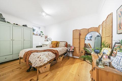2 bedroom flat for sale, Worple Road, Wimbledon