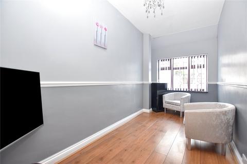 4 bedroom semi-detached house for sale, Brampton Road, Bexleyheath, DA7