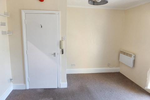 1 bedroom in a house share to rent, Croham Road, South Croydon CR2