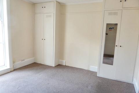 1 bedroom in a house share to rent, Croham Road, South Croydon CR2