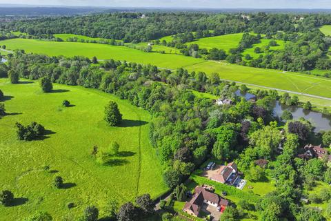 Land for sale, Magna Carta Lane, Wraysbury TW19