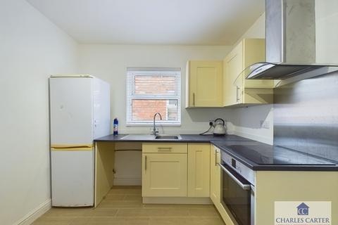 2 bedroom ground floor flat to rent, Bromyard Road, Worcester