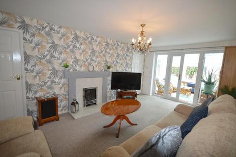 15 Hazel Way, Snedshill, Telford, TF2 9HJ
