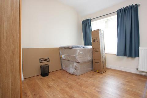 2 bedroom terraced house to rent, Filton Avenue, Bristol BS34