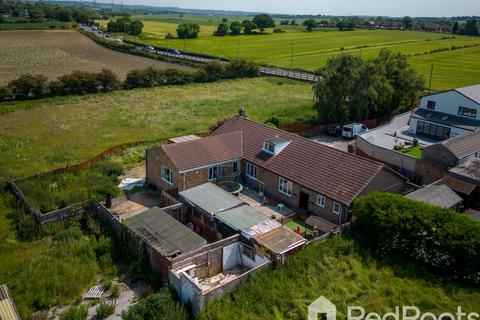 5 bedroom detached bungalow for sale, Barnsley Road, Barnsley S72