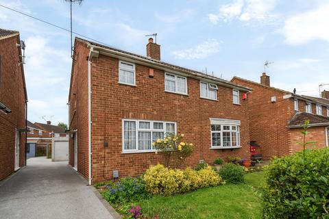 25 Blackthorn Drive, Luton, LU2 8EE