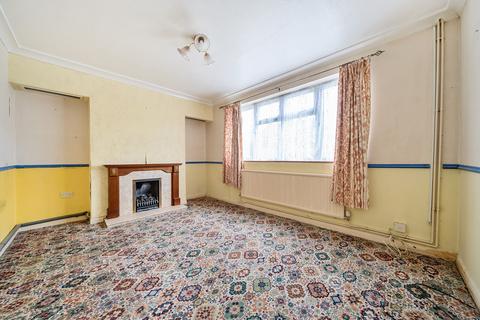 25 Blackthorn Drive, Luton, LU2 8EE
