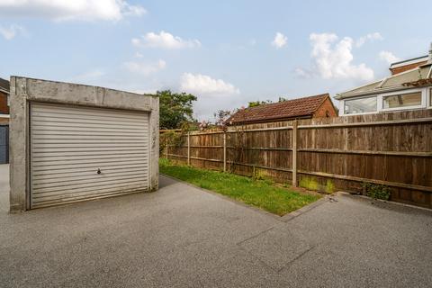 25 Blackthorn Drive, Luton, LU2 8EE