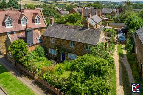 2 bedroom detached house for sale, Hill View, Eydon NN11