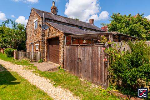 undefined, Hill View, Eydon NN11