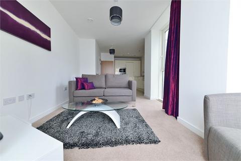 2 bedroom apartment to rent, Pendeen House, Prospect Place CF11