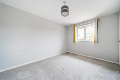 8 Baird Drive, Wood Street Village, Guildford, GU3 3EF