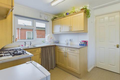 1 bedroom park home for sale, Cox Park, Gunnislake.