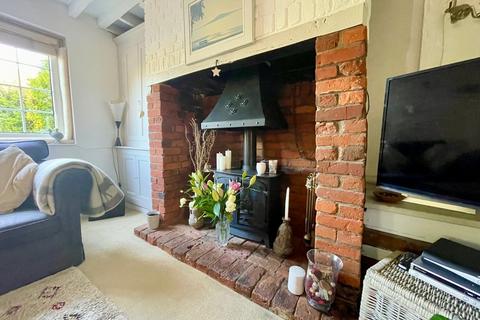 3 bedroom semi-detached house for sale, Chelmsford Road, Shenfield, Brentwood, CM15