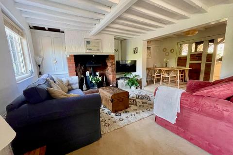 3 bedroom semi-detached house for sale, Chelmsford Road, Shenfield, Brentwood, CM15