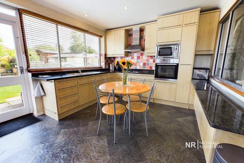 35 Leatherhead Road, Chessington, KT9 2HN
