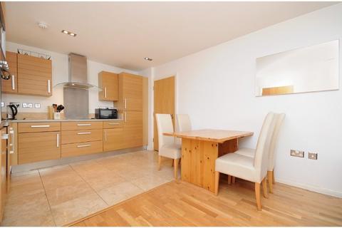2 bedroom flat to rent, Limeharbour, London, E14