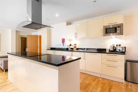 2 bedroom apartment to rent, Trinity Tower, London E14