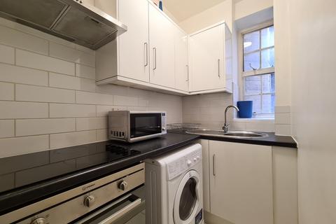 1 bedroom apartment to rent, Sussex Court, Spring Street W2